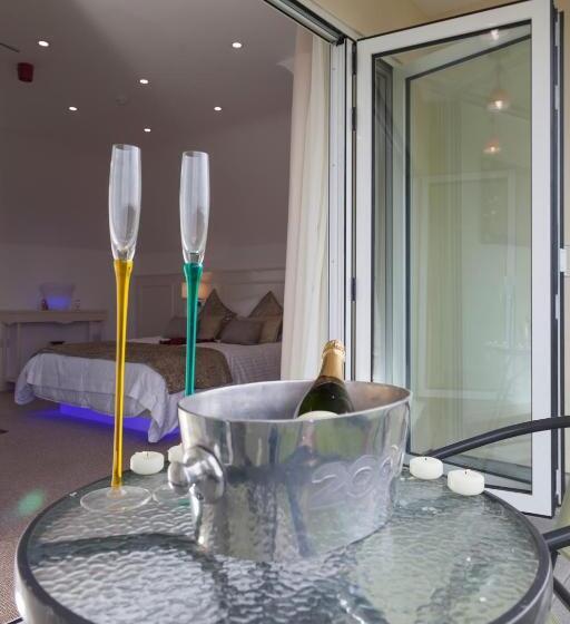 חדר סטנדרט עם מרפסת, Elmcroft Guest House