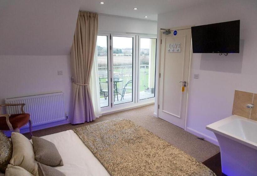 חדר סטנדרט עם מרפסת, Elmcroft Guest House