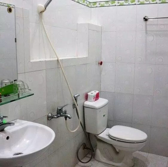 Standard Neljän Hengen Huone, Quoc Dinh Guesthouse