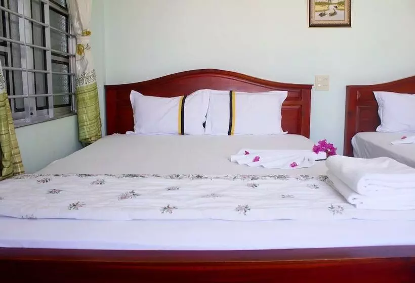 Standard Neljän Hengen Huone, Quoc Dinh Guesthouse