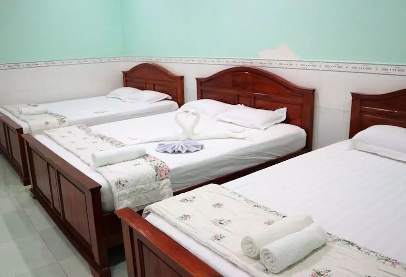Perhehuone, Quoc Dinh Guesthouse
