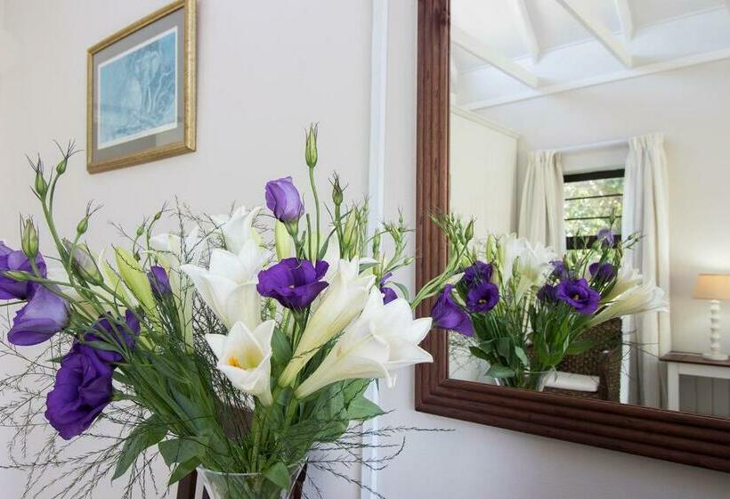 اتاق استاندارد, Sheilan House