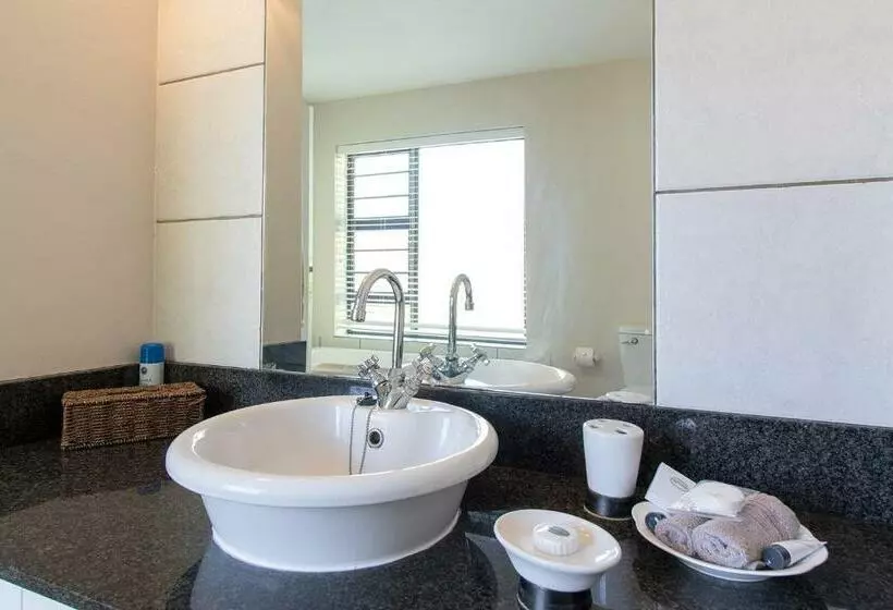 Standard-huone, Sheilan House