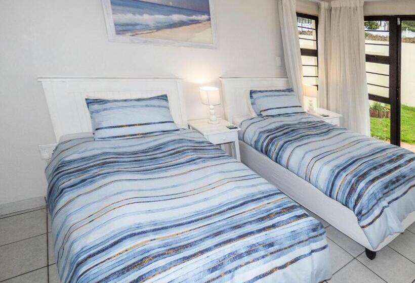 اتاق سوپریور با چشم‌انداز باغ, Sheilan House