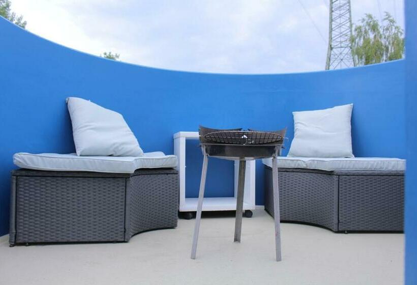 اتاق استاندارد با سرویس بهداشتی مشترک, Qbe Hotel Heizhaus Berlin