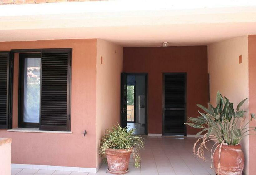 اتاق استاندارد سه تخته با بالکن, Verdemare Sardegna Uno