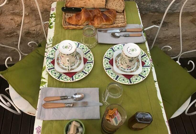 اتاق استاندارد, B&b Le Miroir Aux Fées Bordeaux