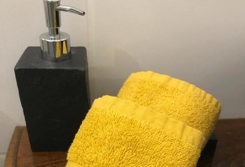 اتاق استاندارد, B&b Le Miroir Aux Fées Bordeaux