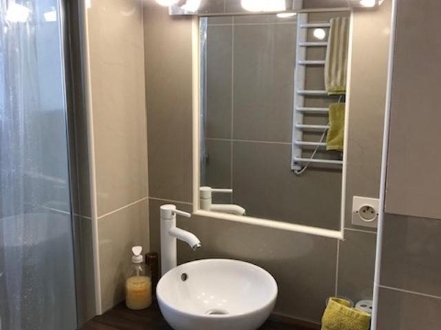 استودیوی استاندارد, B&b Le Miroir Aux Fées Bordeaux