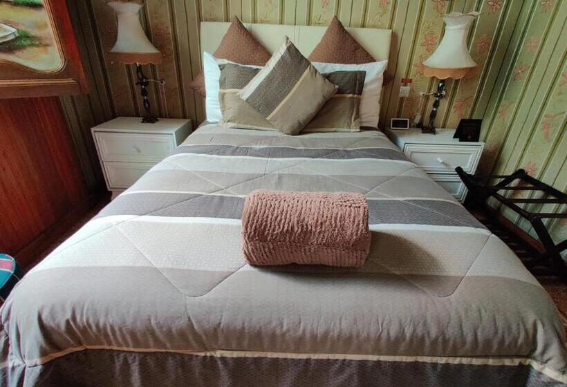 سوییت, Azcami Boutique