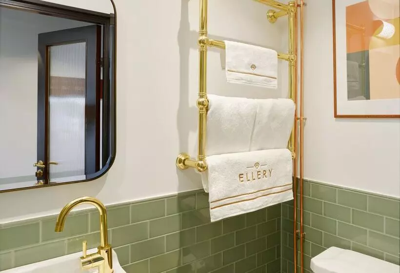 Basic-huone, Ellery Beach House