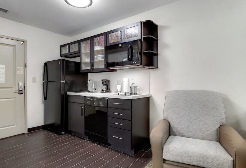 غرفة قياسية, Candlewood Suites Waco, An Ihg