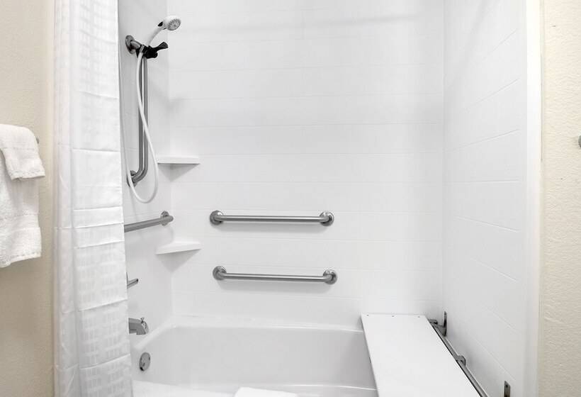 Люкс Адаптированный для Инвалидов, Candlewood Suites Waco, An Ihg
