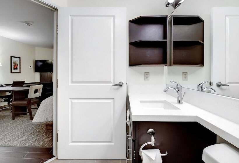 جناح لذوى الاحتياجات الخاصة, Candlewood Suites Waco, An Ihg