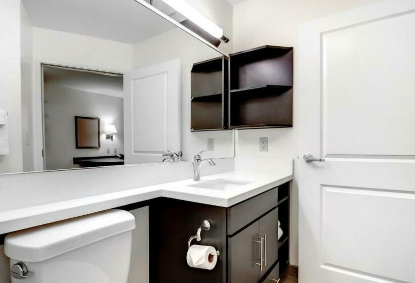Люкс Кровать Кинг, Candlewood Suites Waco, An Ihg