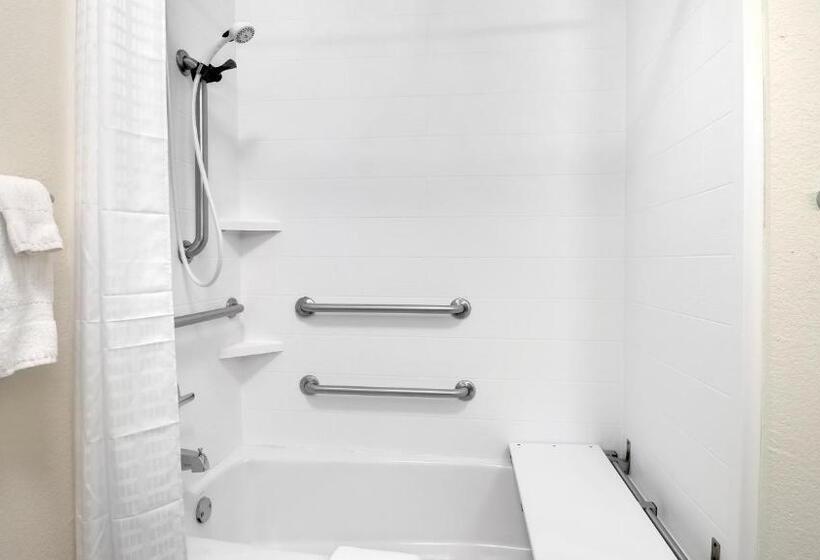 Номер Стандарт Кровать Кинг Адаптированный для Инвалидов, Candlewood Suites Waco, An Ihg