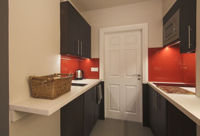 إستوديو قياسى, Court Residence Apart