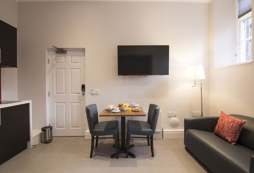 إستوديو قياسى, Court Residence Apart