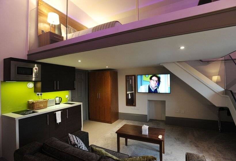 جناح دوبلكس, Court Residence Apart