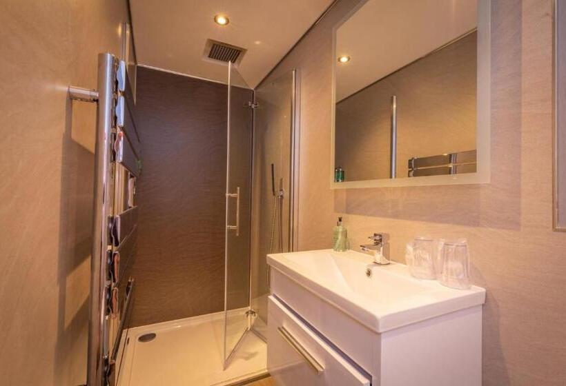 إستوديو قياسى, Court Residence Apart