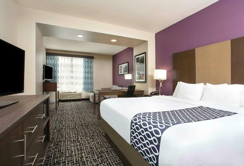 带大床的行政房间, La Quinta By Wyndham Chattanooga Lookout Mtn