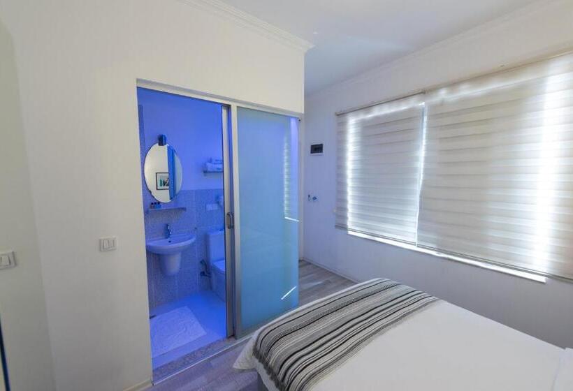 غرفة قياسية, Minu