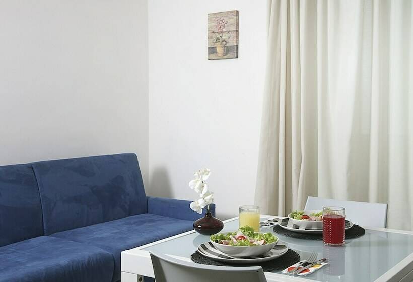 Appartamento 1 Camera da Letto Vista Mare, Residence Amore