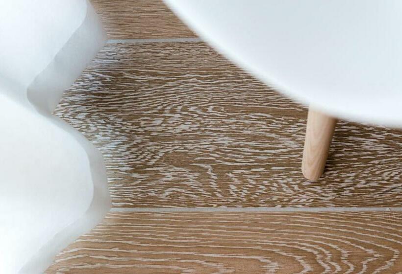 スタンダードルーム, Mediterraneo