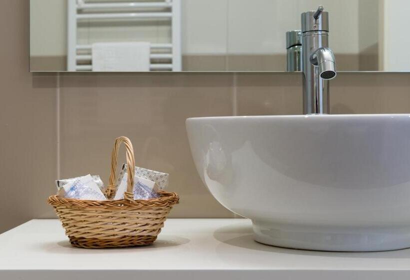 スタンダードルーム, Mediterraneo