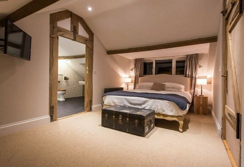 غرفة سوبيريور سرير كينج, The Redan Inn