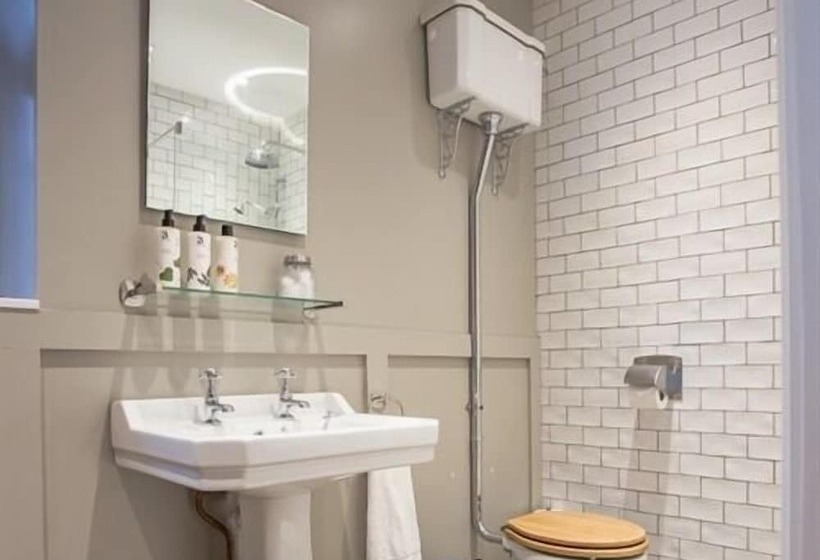 غرفة سوبيريور سرير كينج, The Redan Inn