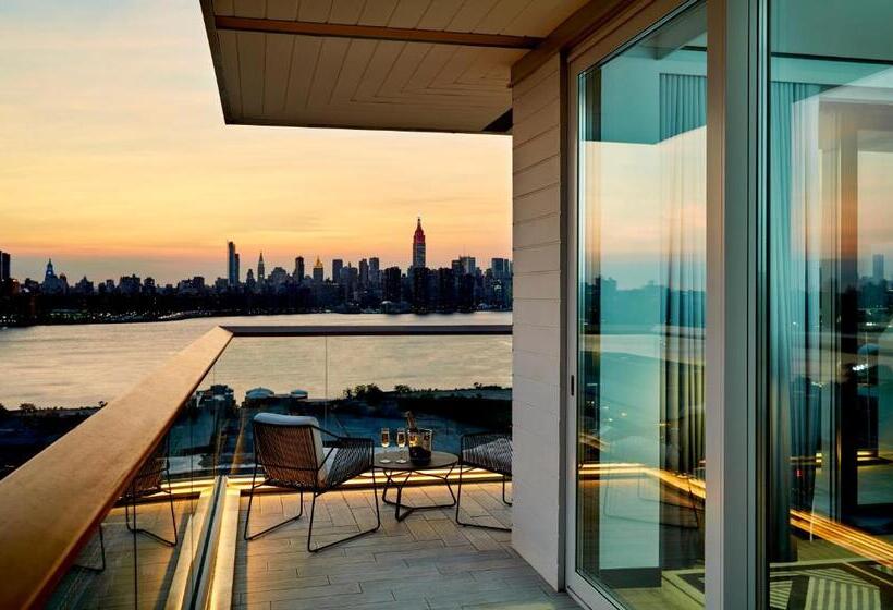 발코니가 있는 스위트, The William Vale