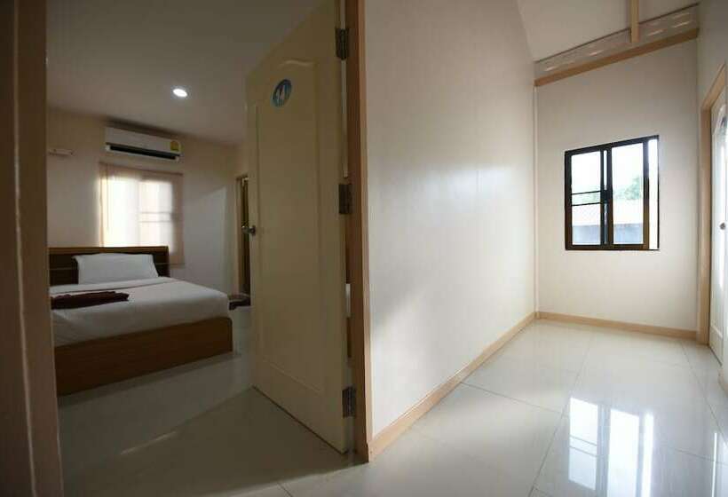 Comfort Szoba, B Place Guesthouse