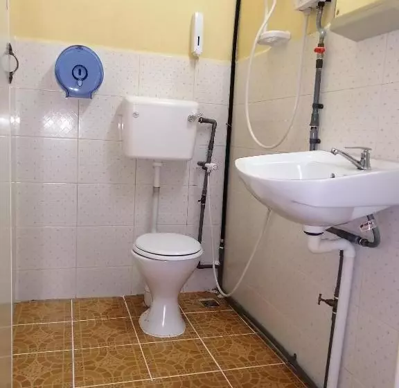 اتاق لوکس سه تخته, Rasa Motel