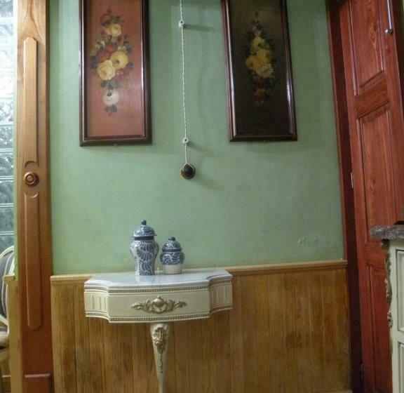 سوییت اجرایی, Azcami Boutique