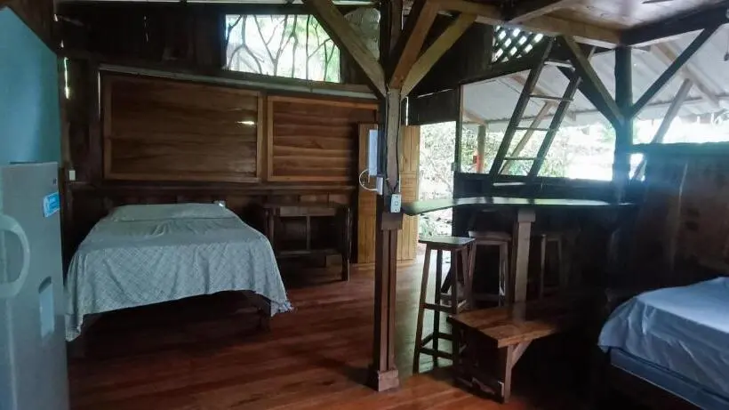 اتاق خانوادگی, Flutterby House Hostel