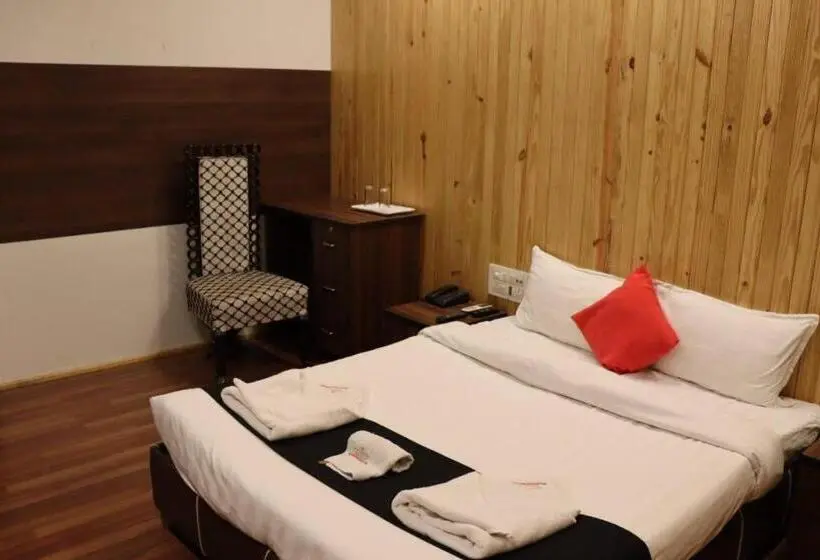 デラックスルーム, Fabhotel Prime Welcome Palace Inside Chandni Chowk Complex