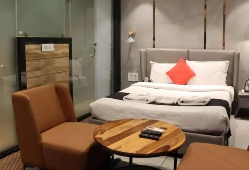デラックスルーム, Fabhotel Prime Welcome Palace Inside Chandni Chowk Complex