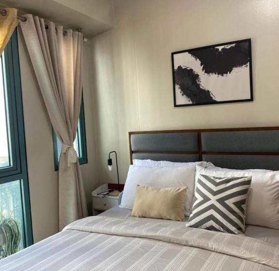 דירה בת חדר שינה 1 עם מרפסת, Near Airport Condotel