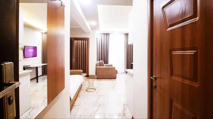 آپارتمان 2 خوابه با چشمانداز دریا, Selazir Apart Hotel Batumi