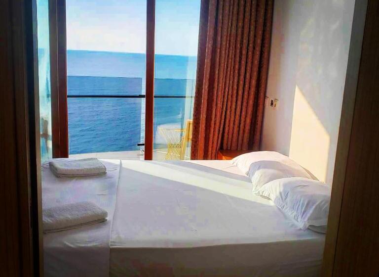 آپارتمان 2 خوابه با چشمانداز دریا, Selazir Apart Hotel Batumi