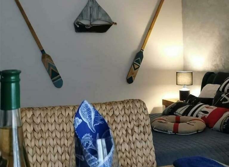 디럭스 스튜디오, Studio Maritime