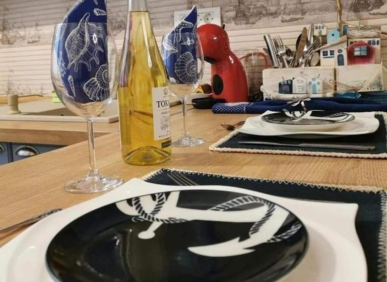 Студия Deluxe, Studio Maritime