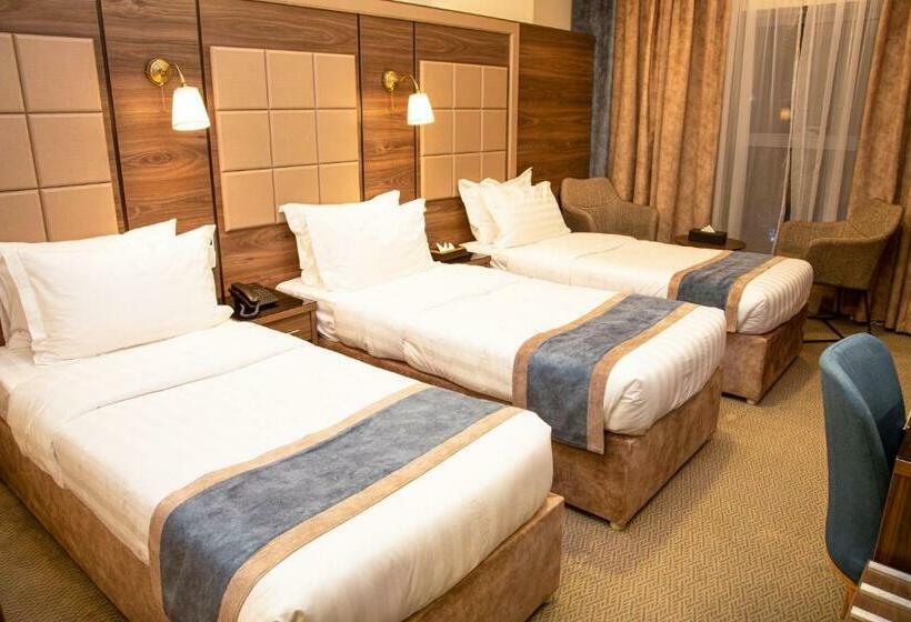 基本三人间, فندق فيردان