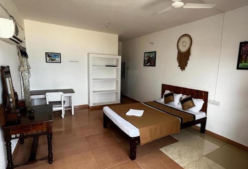 デラックスルーム, Flipflops Beach Shack