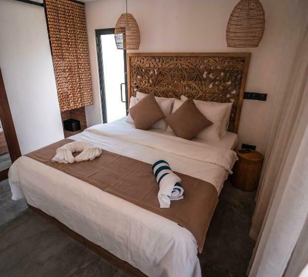 اتاق لوکس, Kunaa Beach Inn