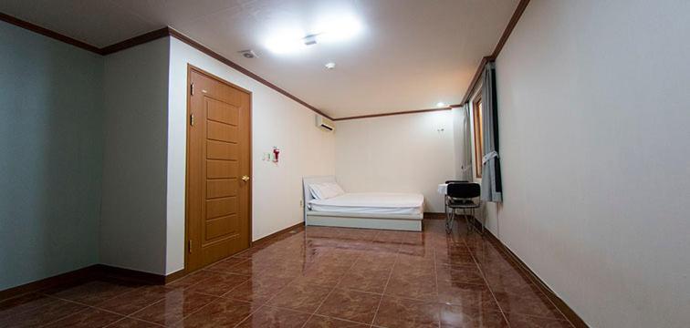 Номер Стандарт, Busanstation Centum