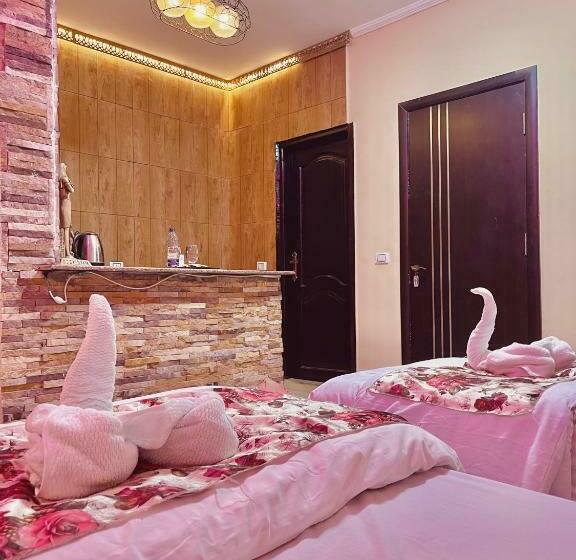اتاق لوکس, The Muse Pyramids Inn