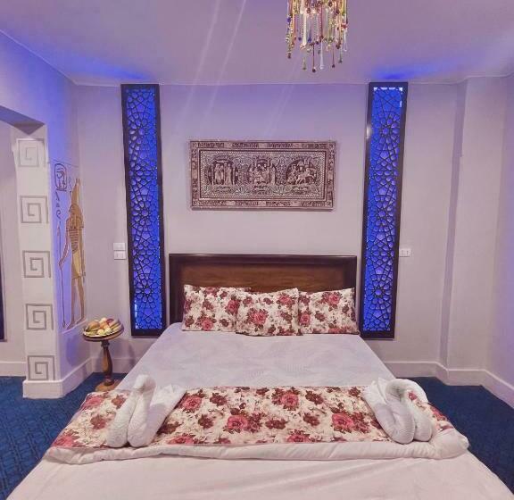 اتاق لوکس, The Muse Pyramids Inn