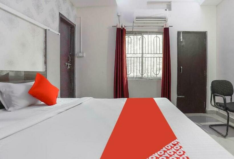 Quarto Triplo Clássico, Flagship Aashirwad Guest House